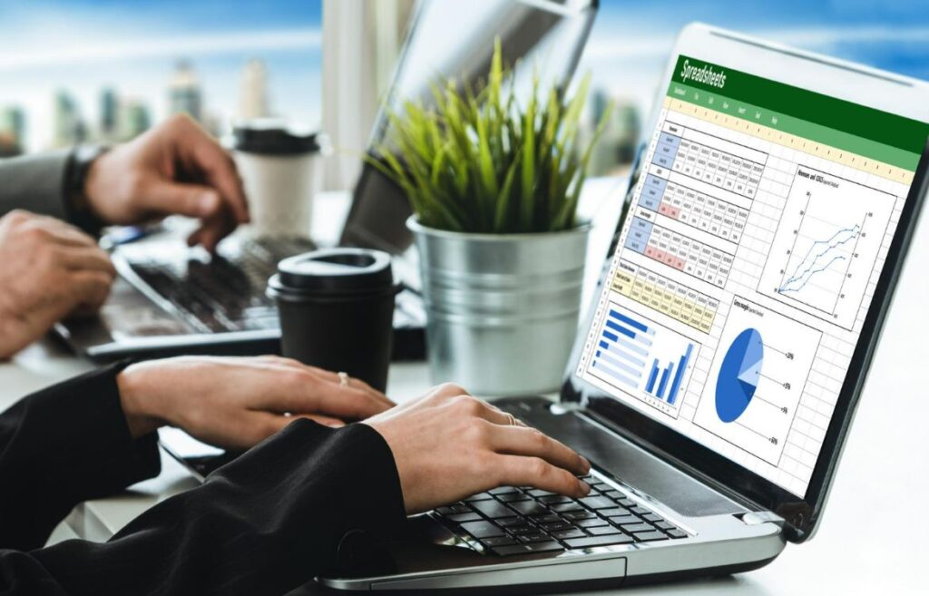 How to Build Financial Forecasting Models for SMEs Without Expensive Software image